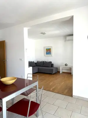 Kuća 220 m², Račišće - centar, 25 m od mora - 17