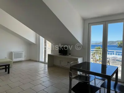 Kuća 220 m², Račišće - centar, 25 m od mora - 4