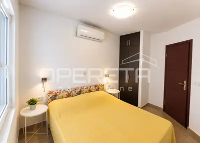 Korčula, dva apartmana s pogledom i velikom terasom - 16