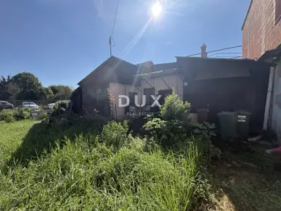 House 67 m², Vukomerec - for renovation, two garages - 4