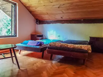 Rijetka prilika na Žumberku – kuća i zemljište uz izvor - 11