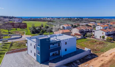 Stan 95 m², Novigrad - krovna terasa i pogled na more - 3