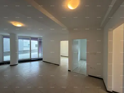 Wohnung 138 m², Pula Zentrum, renoviert und nahe dem Zentrum