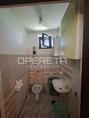 Haus zum Kauf in Centar, 351 m² - 9