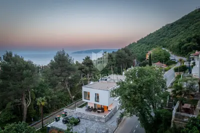 Villa 250 m², Mošćenička Draga - 400 m vom Strand