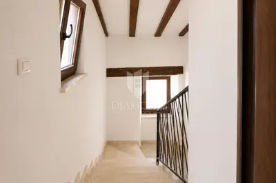 Vodnjan, dvije jedinice, 88 m² i privatne terase - 12