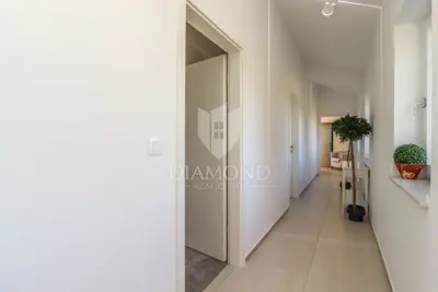 Haus 248 m², Kanfanar - Pool und Meerblick - 13