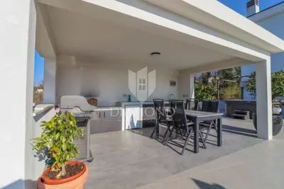 Haus 248 m², Kanfanar - Pool und Meerblick - 20