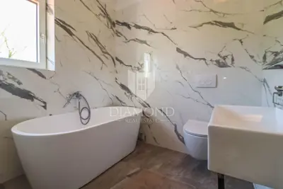 Haus 248 m², Kanfanar - Pool und Meerblick - 14