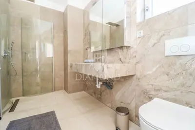 Haus 248 m², Kanfanar - Pool und Meerblick - 12