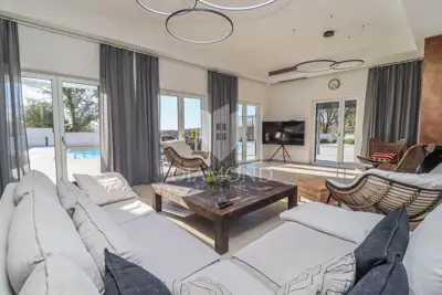 Haus 248 m², Kanfanar - Pool und Meerblick - 6