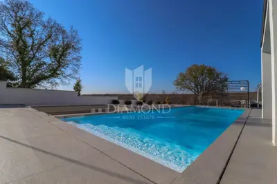 Haus 248 m², Kanfanar - Pool und Meerblick - 19