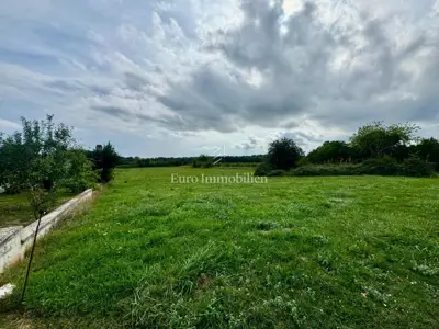 Barban - complex of building and agricultural land - 2