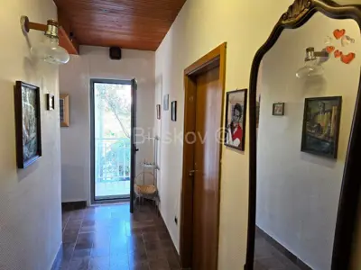 Trogir, Čiovo, obiteljska kuća, tri stana i garaža, prodaja - 10