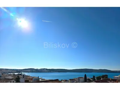 Trogir, Čiovo, obiteljska kuća, tri stana i garaža, prodaja - 13