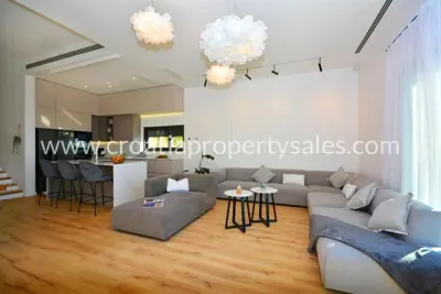 Vila u Splitu, pogled na more i privatnost - 6