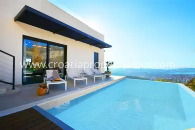 Vila u Splitu, pogled na more i privatnost - 5