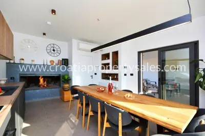 Vila u Splitu, pogled na more i privatnost - 7