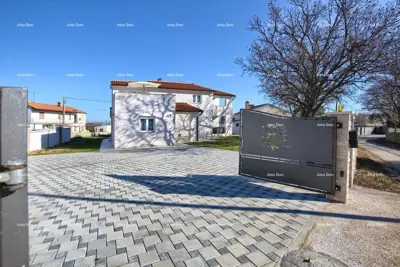 Haus mit 3 Wohnungen und großem Garten in Liznjan - 2