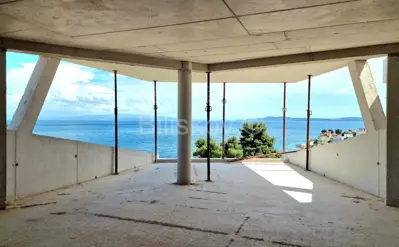 Wohnung 73 m², Okrug Gornji, 100 m von dem Strand und Panoramablick auf das Meer