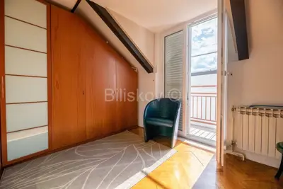 Stan 107 m², Lašćina - 4 sobe, dvoetažni - 10