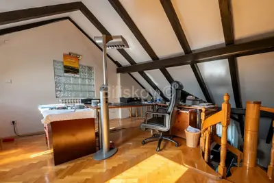 Stan 107 m², Lašćina - 4 sobe, dvoetažni - 8