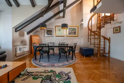 Stan 107 m², Lašćina - 4 sobe, dvoetažni - 3
