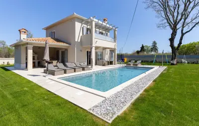 Vila s bazenom, Labin - mirno naselje blizu mora - 3