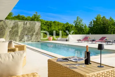 Villa 300 m², Grožnjan - pool and complete privacy - 3