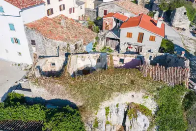 Houses 308 m², Pićan - private parking and view of Učka - 6