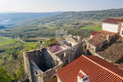 Houses 308 m², Pićan - private parking and view of Učka - 7