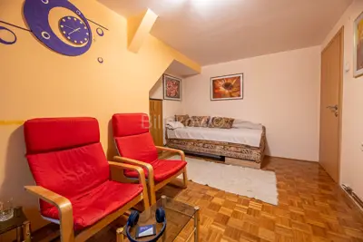 Donji grad, Petrinjska ulica, 5-soban stan, 2 etaže - 12