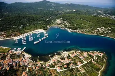 Baugrundstück 90 m vom Meer, Insel Ugljan