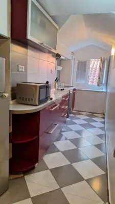 Stan 66 m², Rijeka Centar - adaptiran i namješten - 11