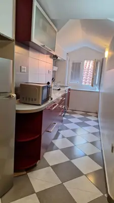 Stan 66 m², Rijeka Centar - adaptiran i namješten - 12