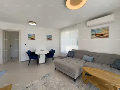 Wir verkaufen eine neue Wohnung mit großem Garten in Medulin! - 2
