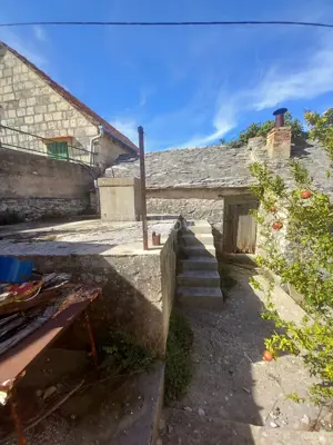 Kuća 120 m², Škrip na Braču, autentična kamena kuća - 7