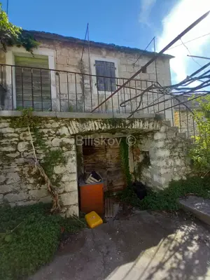 Kuća 120 m², Škrip na Braču, autentična kamena kuća - 2