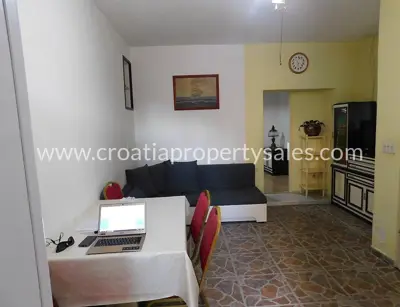 Haus 240 m², Otok Brač - alter Ortskern und Meerblick - 8