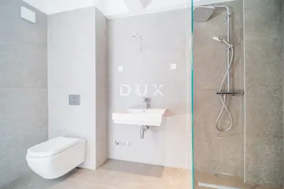 Stan 100 m², Opatija - Centar, terasa 34 m² i pogled na more - 10
