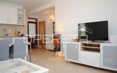 Apartment 64 m², Vis center - newly renovated and furnished - 22