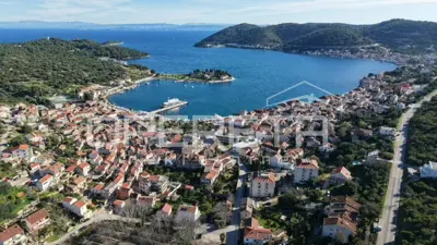 Apartment 64 m², Vis center - newly renovated and furnished - 1