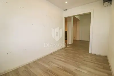 Commercial space 74 m², Rovinj - high-traffic location