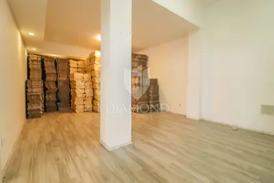 Commercial space 74 m², Rovinj - high-traffic location - 3