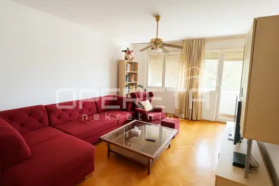 Wohnung in Split, Bol - ruhiges Viertel und Blick ins Grüne