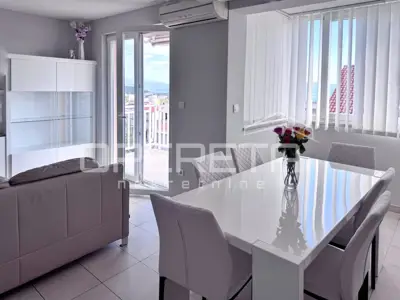 MAKARSKA zweigeschossige Wohnung 91,36 m² - 3 Zimmer/2 Badezimmer/Panoramablick - 5