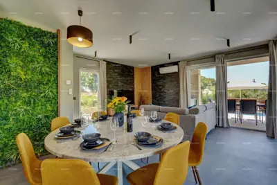 Vila u Marčani, bazen 48 m² i uređeni vrt - 8