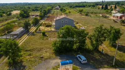 Građevinsko zemljište 907 m², Orbanići - mirna lokacija