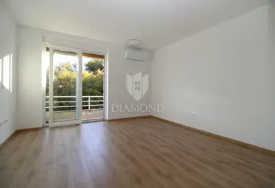 Apartment 97 m², Vojak Rijeka - 3 rooms, balcony