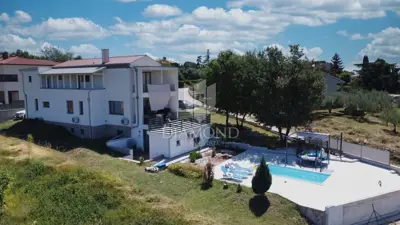 Poreč, okolica, moderna vila sa 6 apartmana - 4